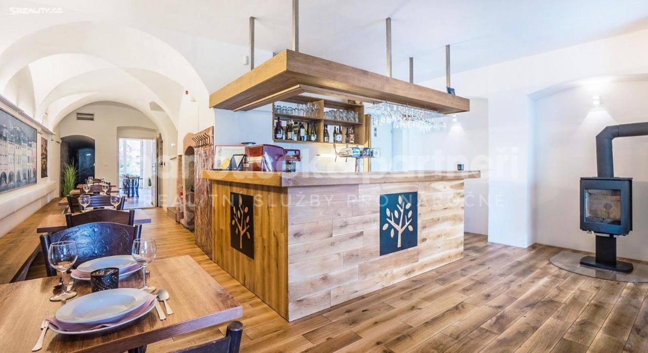 Penzion A Restaurace 14 豪斯庭 外观 照片