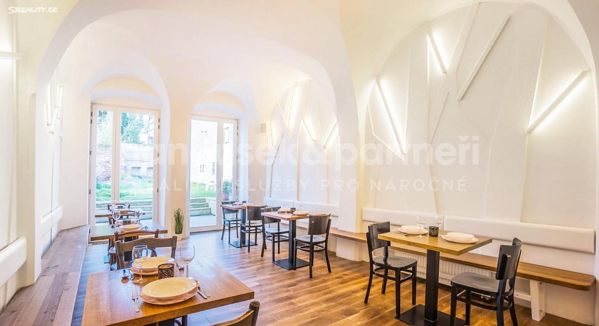 Penzion A Restaurace 14 豪斯庭 外观 照片